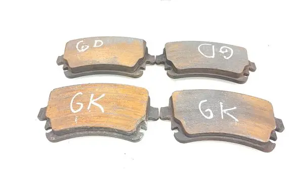 Volkswagen Transporter - Caravelle T5 Brake pads (rear) 