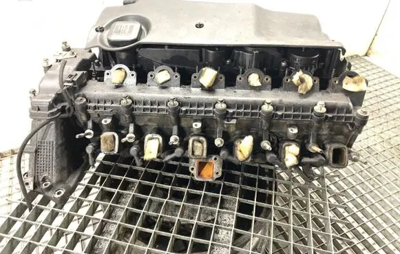 BMW 5 E39 Engine head 1769150