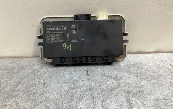 BMW 5 F10 F11 Light module LCM 9313929