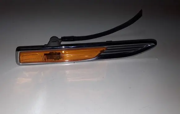 Ford Mondeo MK IV Front fender indicator light 7S7113K354AF