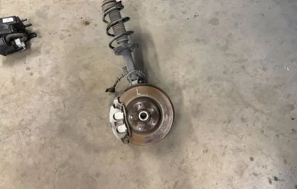 Chrysler Pacifica Front wheel hub spindle knuckle 68189019AC 68248729AD P68248729AD