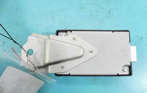 Toyota RAV 4 (XA30) Central body control module 89760-42020 IMPRK1123365