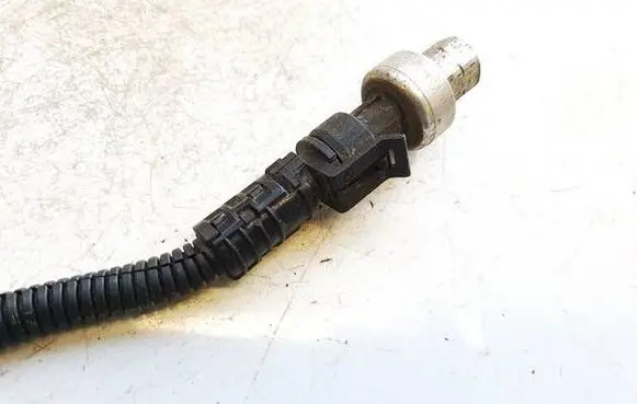 Air conditioning (A/C) pressure sensor