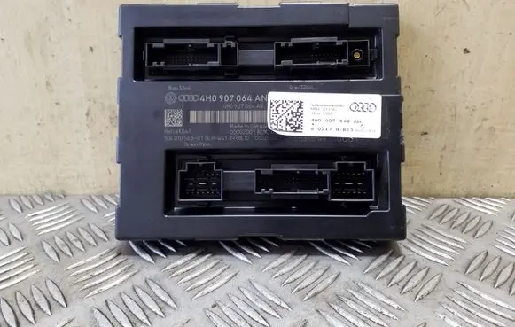 Audi A6 C7 Comfort/convenience module 4H0907064AN 5DK01056501