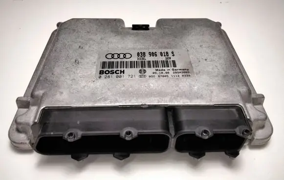 Audi A4 S4 B5 8D Engine control unit/module 038906018S 28SA3665 0281001721