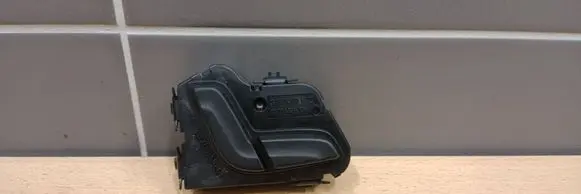 Mercedes-Benz C W204 Seat control switch A2048708910 03463870