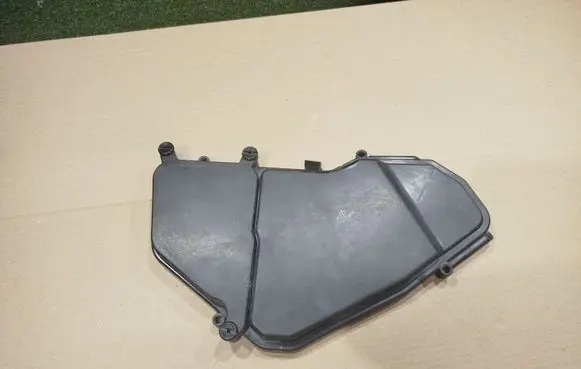 Porsche Cayenne (92A) Fuse box cover 7L0937576B