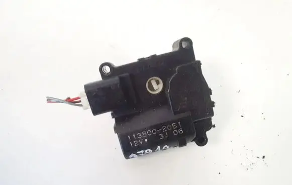 Toyota Corolla Verso AR10 Air flap motor/actuator 1138002051 113800-2051