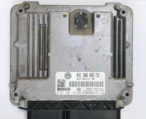 Volkswagen Golf V Engine control unit/module 03C906056CB 0261S02150 MED9510