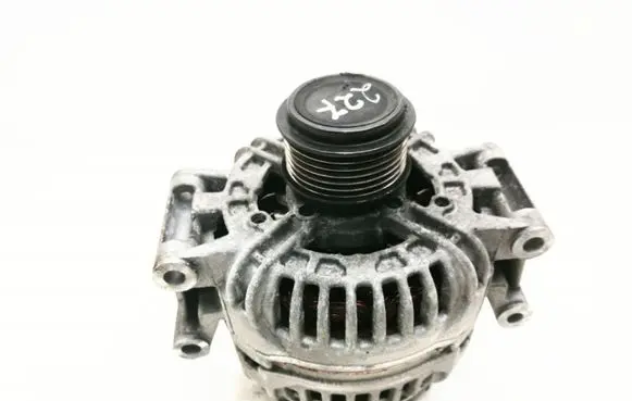 Audi A5 8T 8F Generator/alternator 06H903016L F00M144197