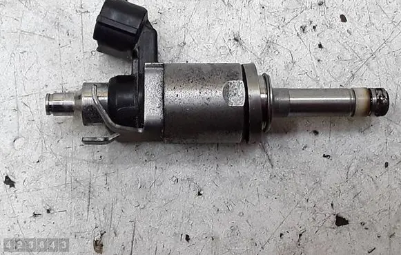 Mazda 3 II Fuel injector PEAR13250 AN0050 11S14