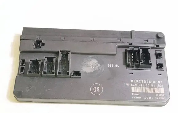 Mercedes-Benz Vito Viano W639 SAM control unit 6395450301