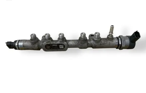 Land Rover Evoque I Fuel main line pipe G4D39D280AA 0445214332 004036