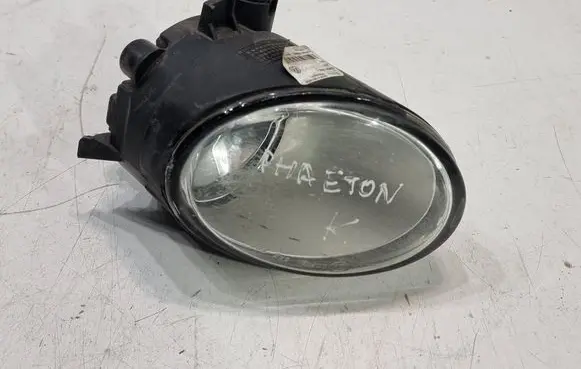 Volkswagen Phaeton Front fog light 3D0941699C