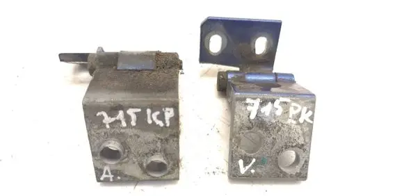 Front door hinge set