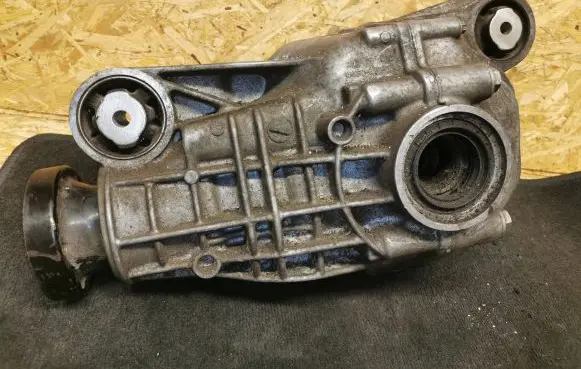 Mercedes-Benz ML W164 Front differential 4460310030 A2590366 C210015