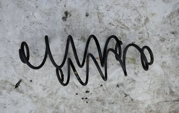 Peugeot 308 Rear coil spring 