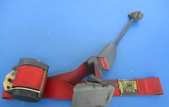 Fiat Punto (176) Front seatbelt