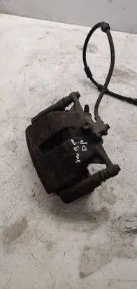 Volkswagen PASSAT B8 Front brake caliper