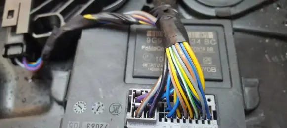 Volvo XC70 Door control unit/module 9G9T14B534BC 1002299901