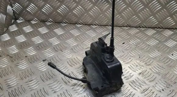 Renault Megane II Front door lock 030605 027779