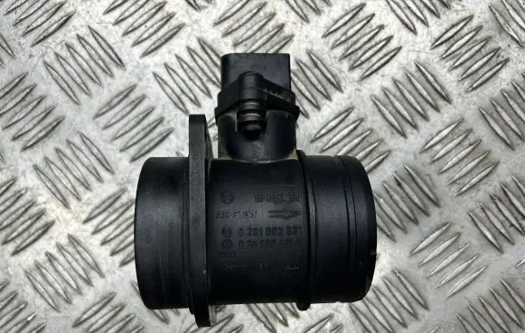 Skoda Fabia Mk1 (6Y) Mass air flow meter 038906461B 0281002531