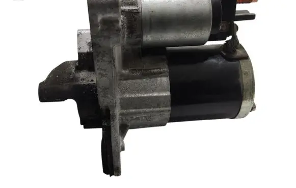 Dacia Sandero II Starter motor 233000557R