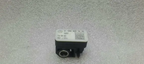 Mercedes-Benz S C217 Airbag deployment crash/impact sensor A0009057600