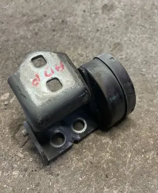 Renault Megane II Front door lower hinge 
