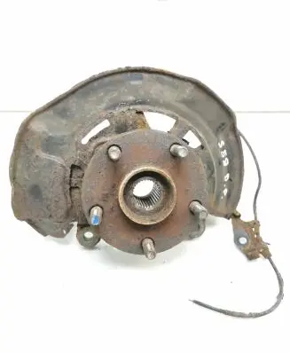 Toyota RAV 4 (XA30) Front wheel hub spindle knuckle