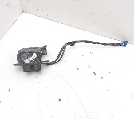Toyota Prius (XW30) Loading door lock 