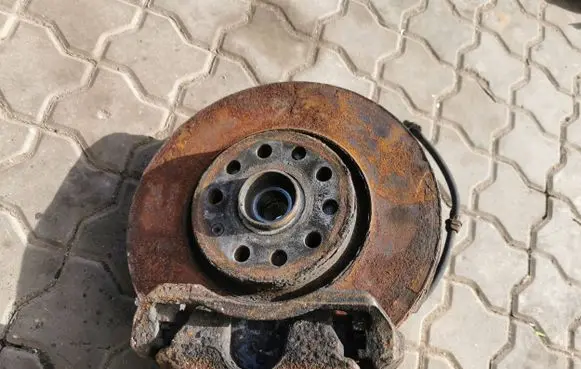 Volkswagen Sharan Front wheel hub spindle knuckle