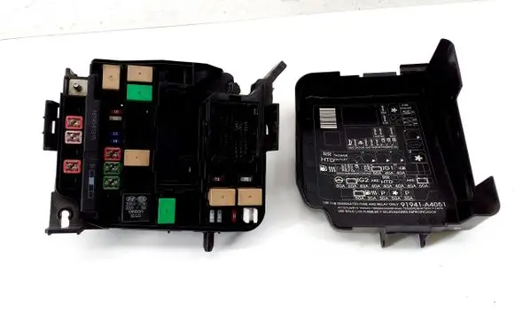 KIA Carens III Fuse box set N91280A4310 91280A4310