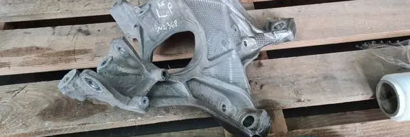 Audi RS5 Engine mounting bracket 8W0399295E