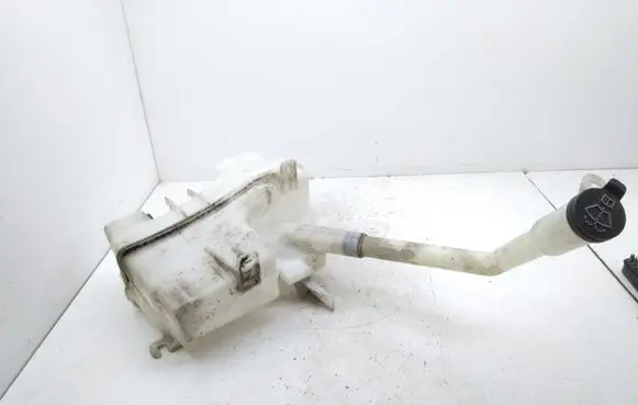 Opel Antara Windshield washer fluid reservoir/tank