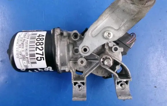Renault Megane II Front wiper linkage and motor