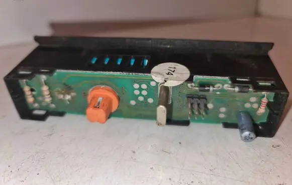 Ford Mondeo MK I Screen/display/small screen 95BB15000BA 96BB15000
