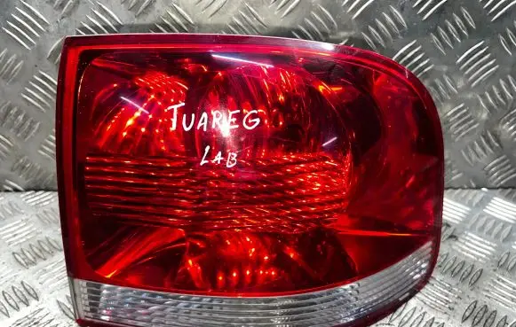 Volkswagen Touareg I Rear/tail lights 7L6945096K