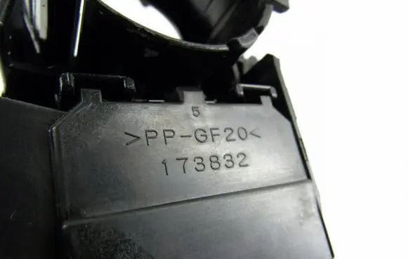 Toyota Avensis T270 Light switch 0518017f423
