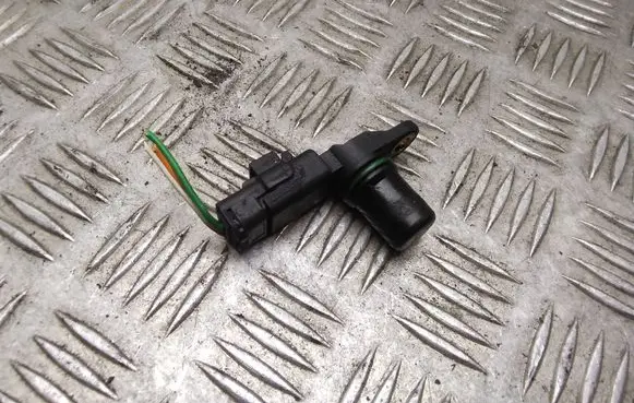 Nissan Qashqai Camshaft position sensor 820003368 215912874