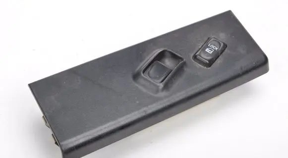 Isuzu Trooper Quarter vent window switch 