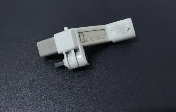 Volkswagen T-Roc Crankshaft position sensor 04C906433