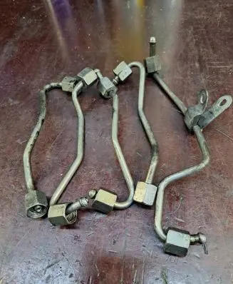 Mercedes-Benz C W204 Fuel injector supply line/pipe 