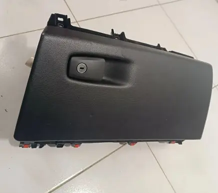 BMW X5 F15 Glove box T0507114 1175788X