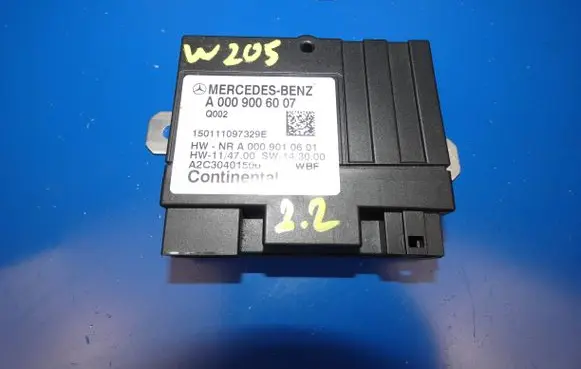 Mercedes-Benz C W205 Fuel injection pump control unit/module A0009006007 150111097329E A0009010601