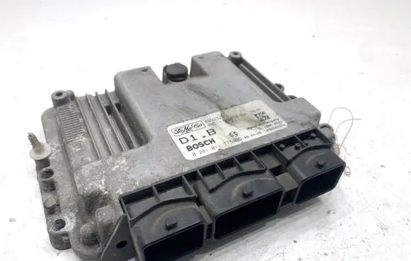 Volvo V50 Engine control unit/module ECU 4N5112A650BA