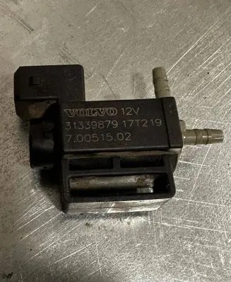 Volvo XC60 Vacuum valve 31339879 70051502