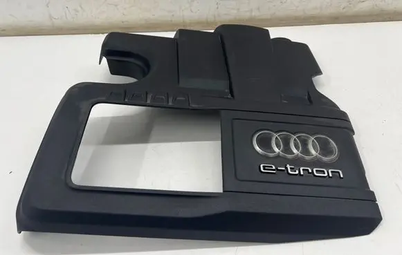 Audi A3 S3 8V Engine cover (trim) 04E103925C