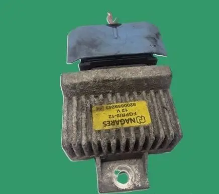 Renault Megane III Glow plug pre-heat relay FGPR812 8200859243