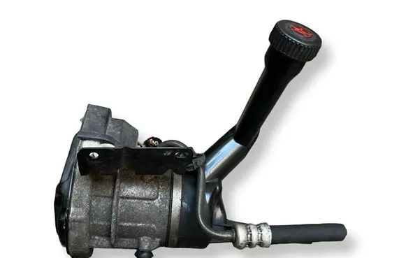 Peugeot 308 Power steering pump 9670700380
